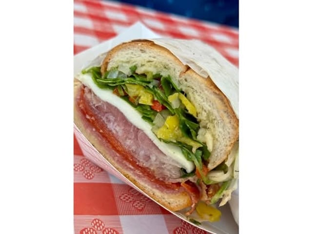 PREMIUM ITALIAN SANDWICH.