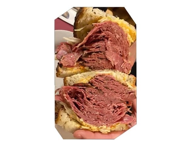 CORNED BEEF CLASSIC.